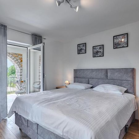 Villa Relax House Surrounded By Olives And Vineyard Stifanići Esterno foto