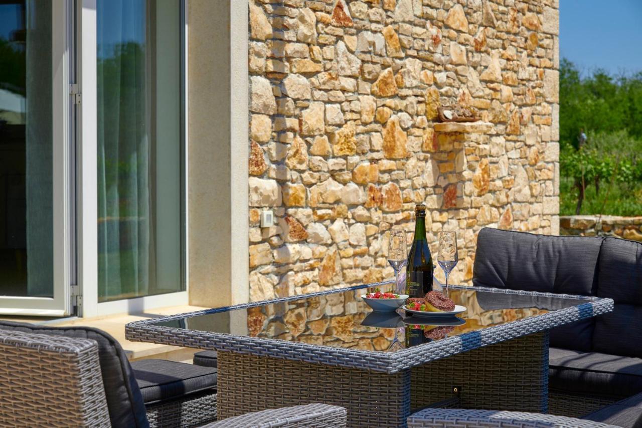 Villa Relax House Surrounded By Olives And Vineyard Stifanići Esterno foto