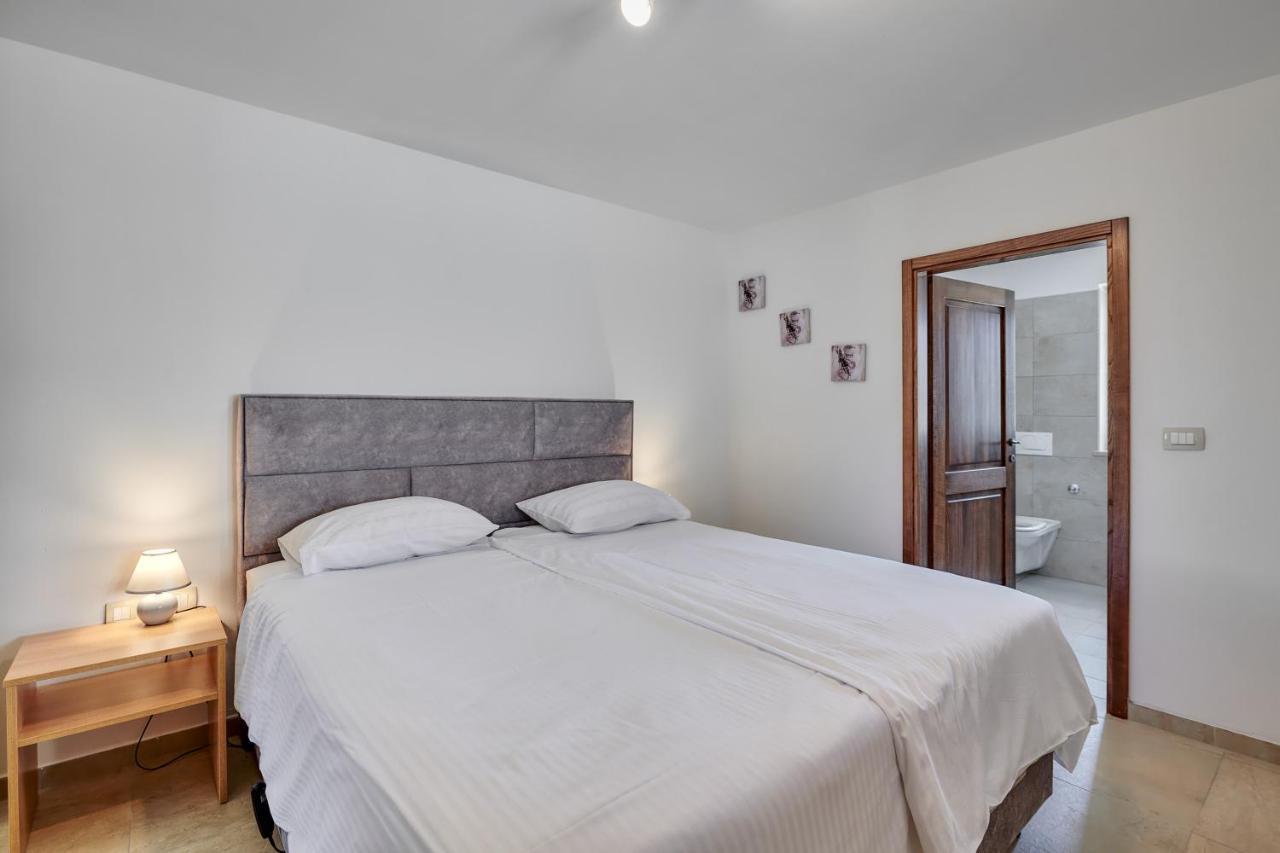 Villa Relax House Surrounded By Olives And Vineyard Stifanići Esterno foto