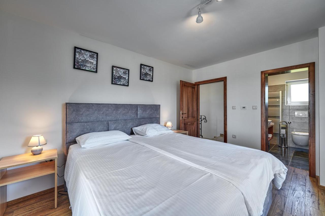 Villa Relax House Surrounded By Olives And Vineyard Stifanići Esterno foto