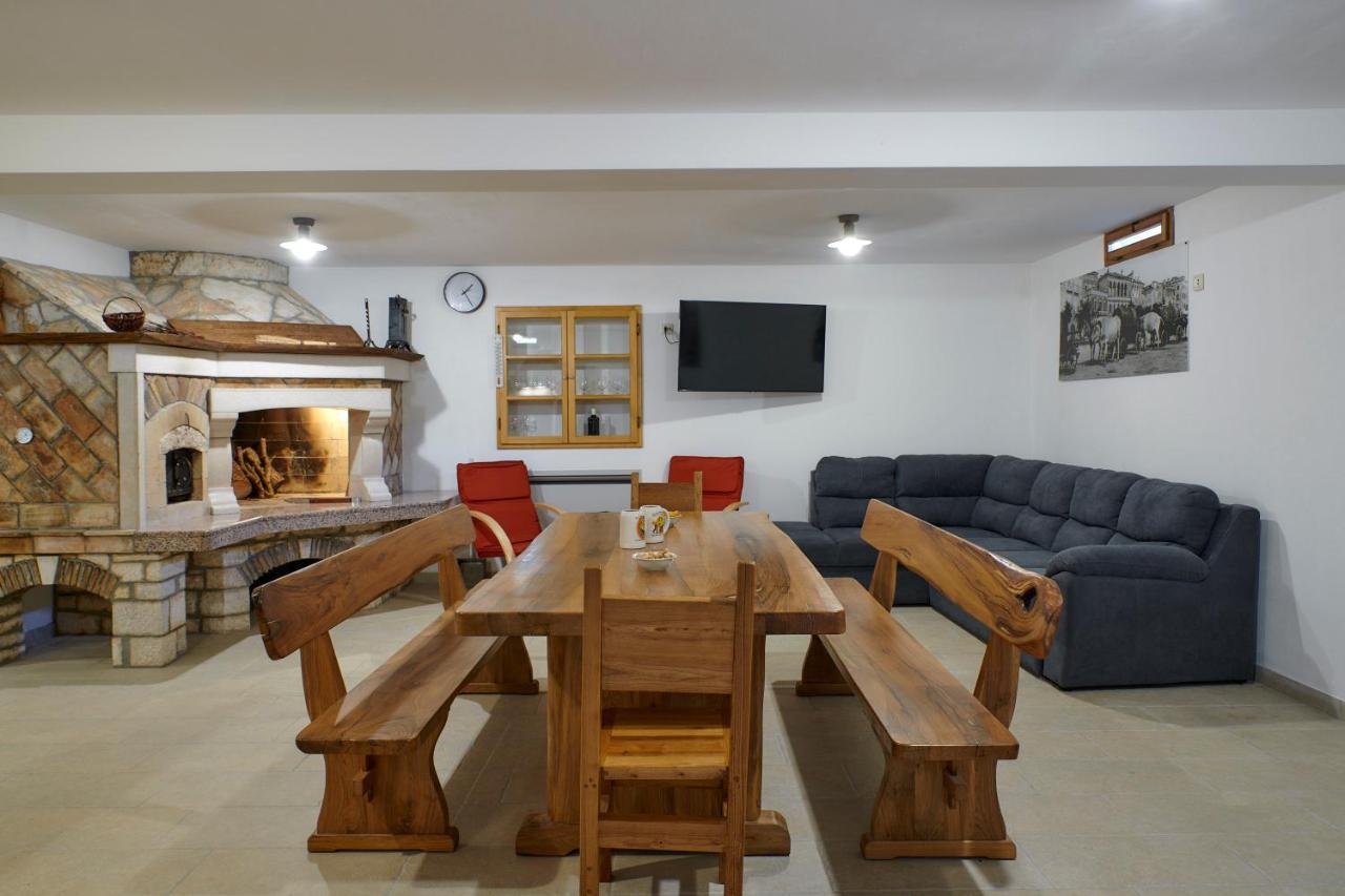 Villa Relax House Surrounded By Olives And Vineyard Stifanići Esterno foto