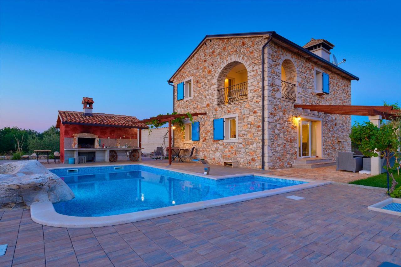 Villa Relax House Surrounded By Olives And Vineyard Stifanići Esterno foto